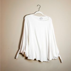 Arula puffy sleeve sweater